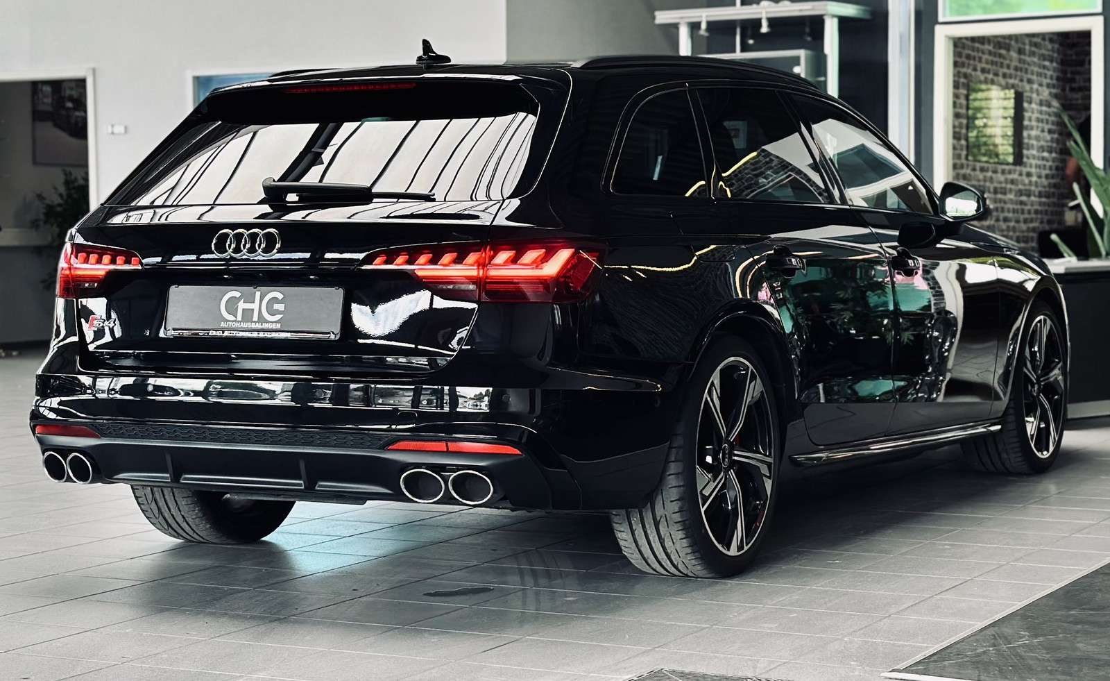 Fahrzeugbild eines Audi S4