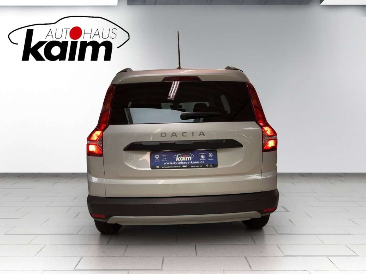 Fahrzeugbild eines Dacia Jogger