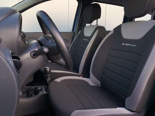 Fahrzeugbild eines Dacia Lodgy