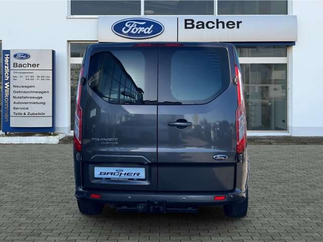 Fahrzeugbild eines Ford Transit Custom