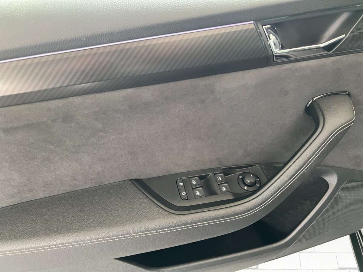 Fahrzeugbild eines Skoda Superb
