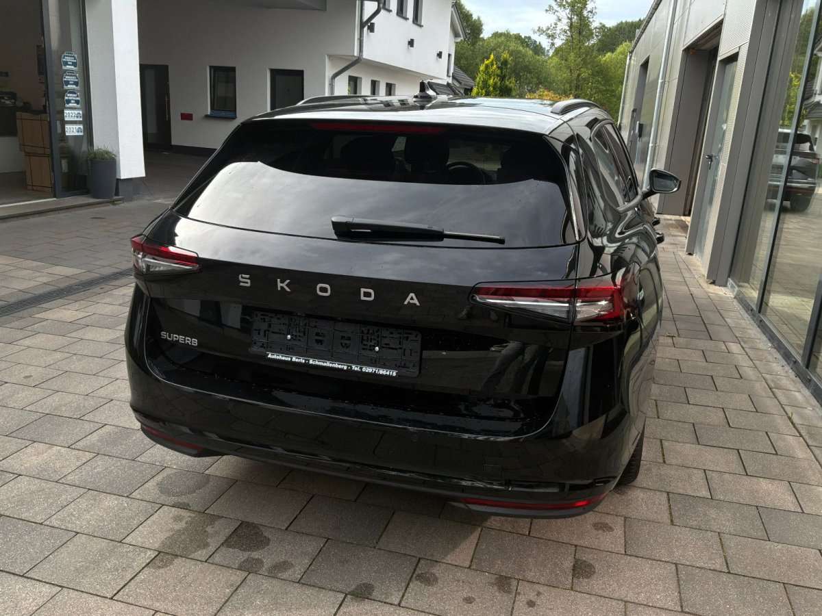 Fahrzeugbild eines Skoda Superb