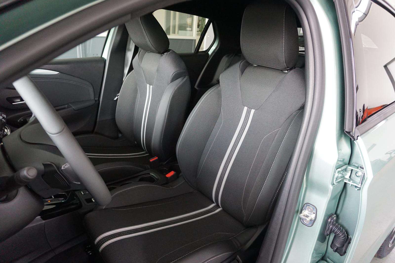 Fahrzeugbild eines Opel Corsa