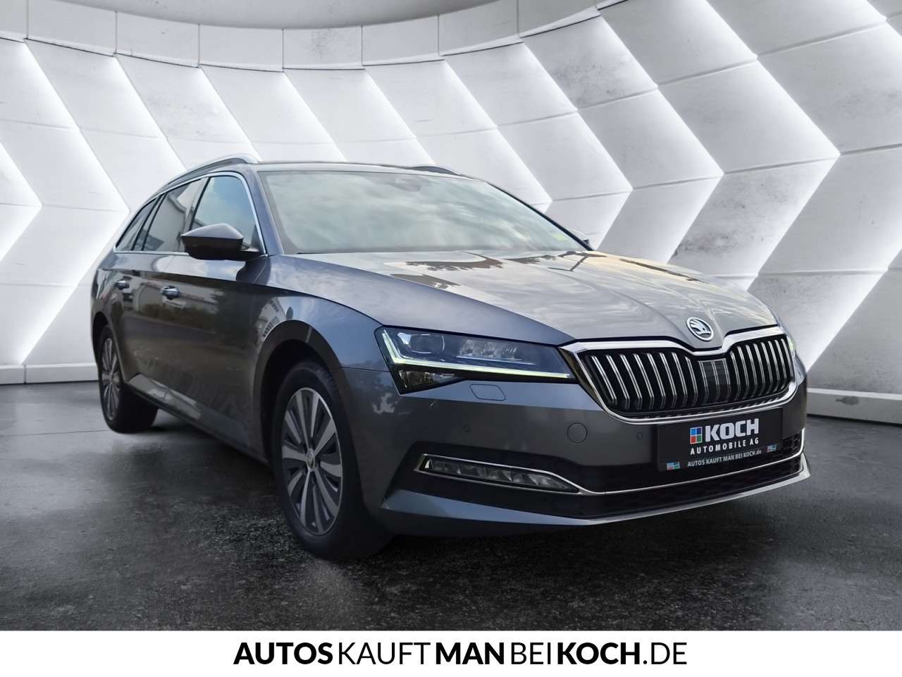 Fahrzeugbild eines Skoda Superb