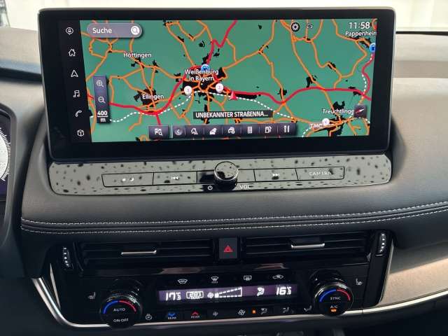 Fahrzeugbild eines Nissan X-TRAIL