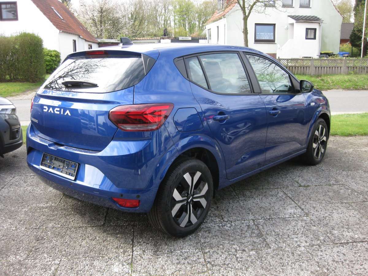 Fahrzeugbild eines Dacia Sandero
