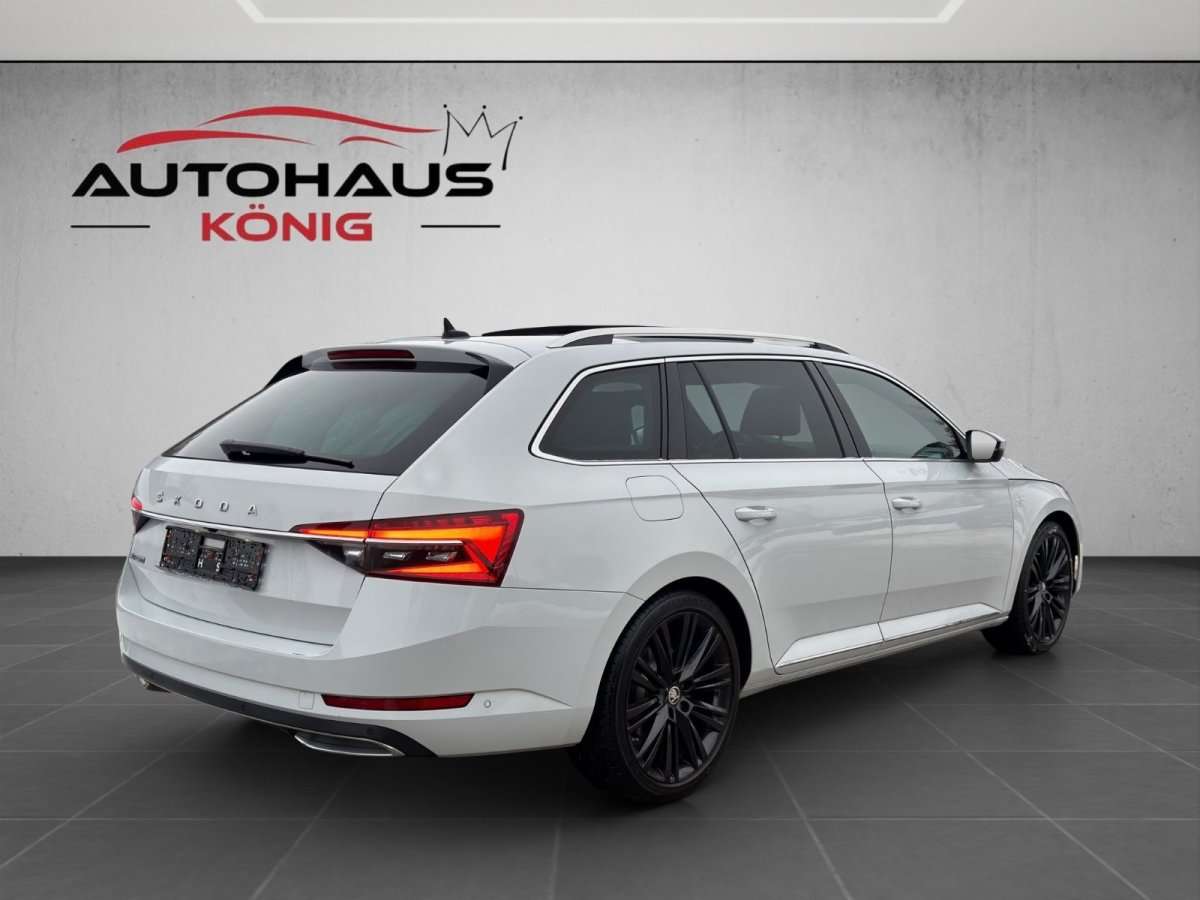 Fahrzeugbild eines Skoda Superb