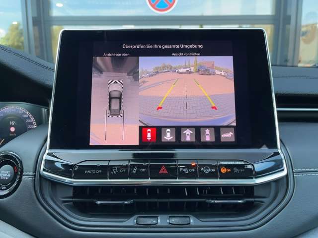 Fahrzeugbild eines Jeep Compass
