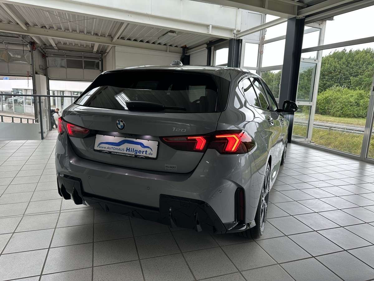 Fahrzeugbild eines BMW 1er-Reihe
