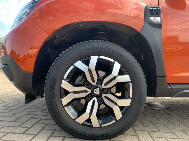 Fahrzeugbild eines Dacia Duster