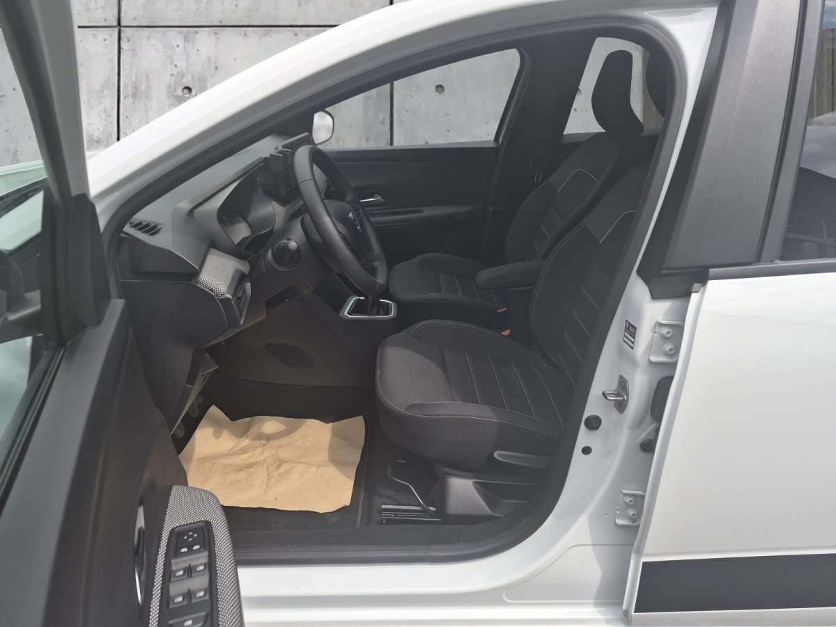 Fahrzeugbild eines Dacia Jogger