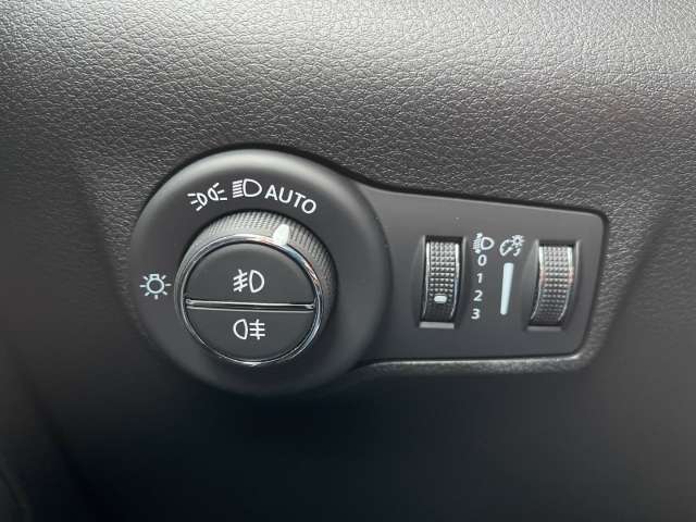Fahrzeugbild eines Jeep Compass