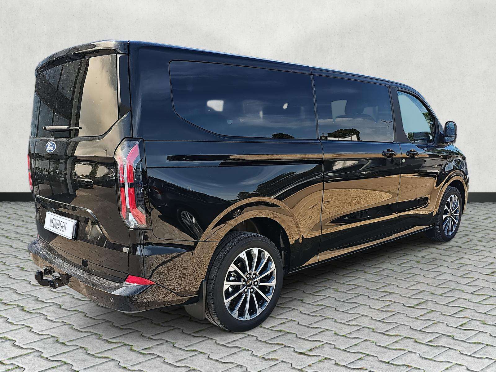 Fahrzeugbild eines Ford Tourneo Custom