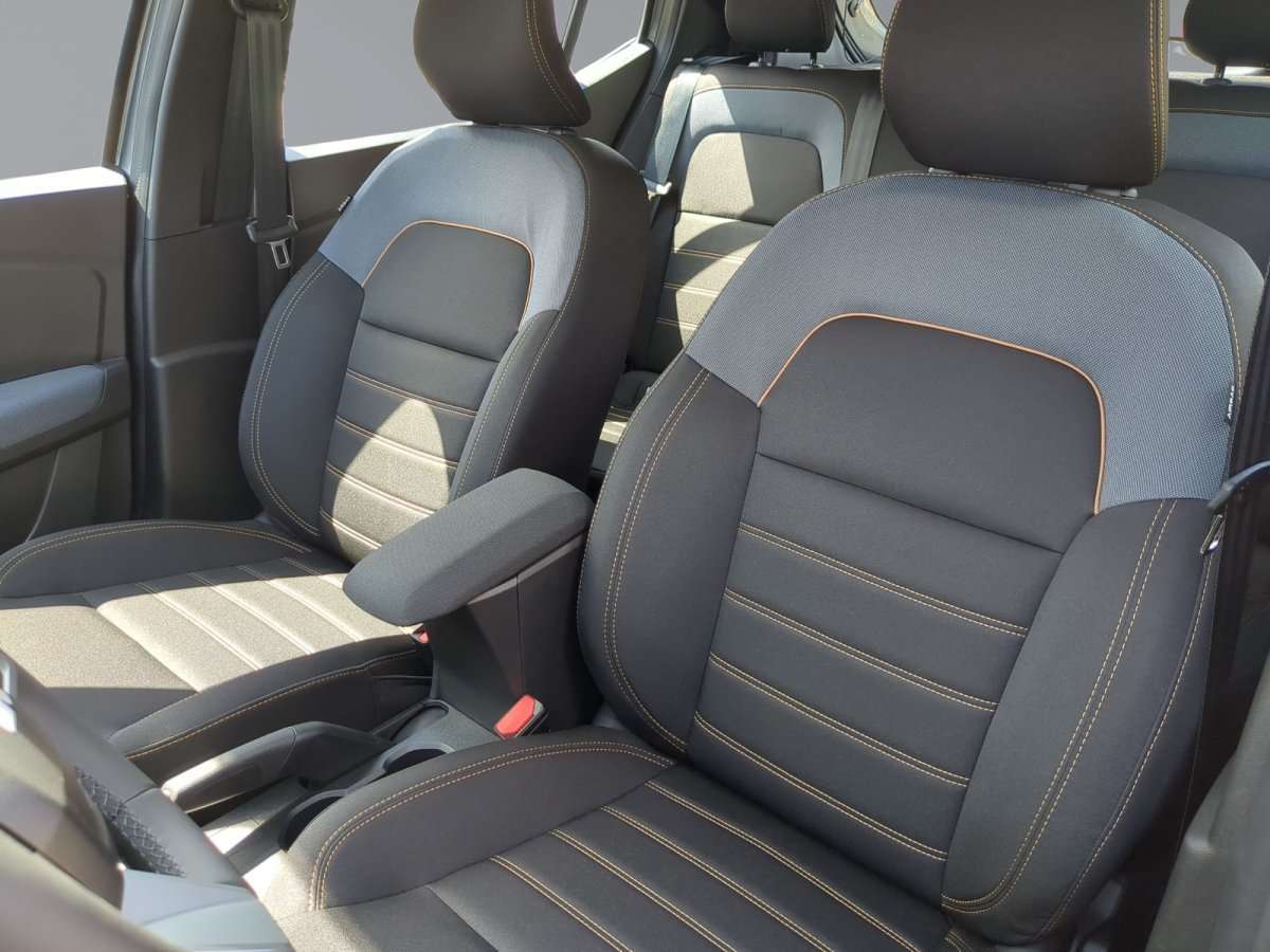 Fahrzeugbild eines Dacia Sandero