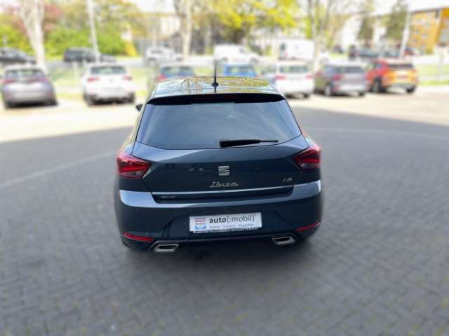 Fahrzeugbild eines SEAT Ibiza