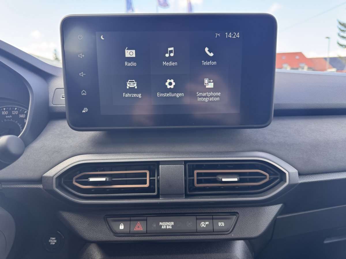 Fahrzeugbild eines Dacia Sandero