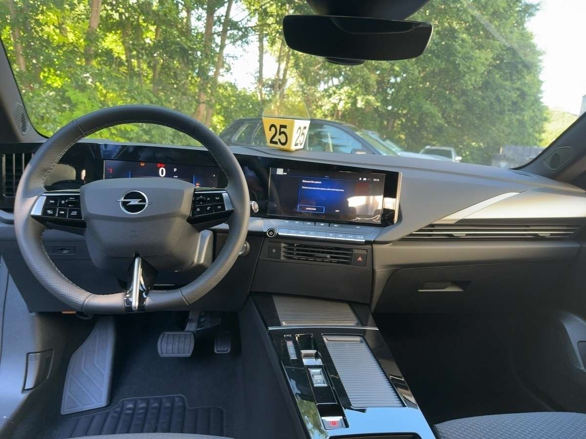 Fahrzeugbild eines Opel Astra