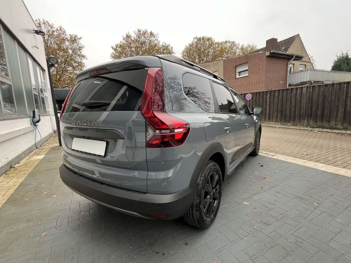 Fahrzeugbild eines Dacia Jogger