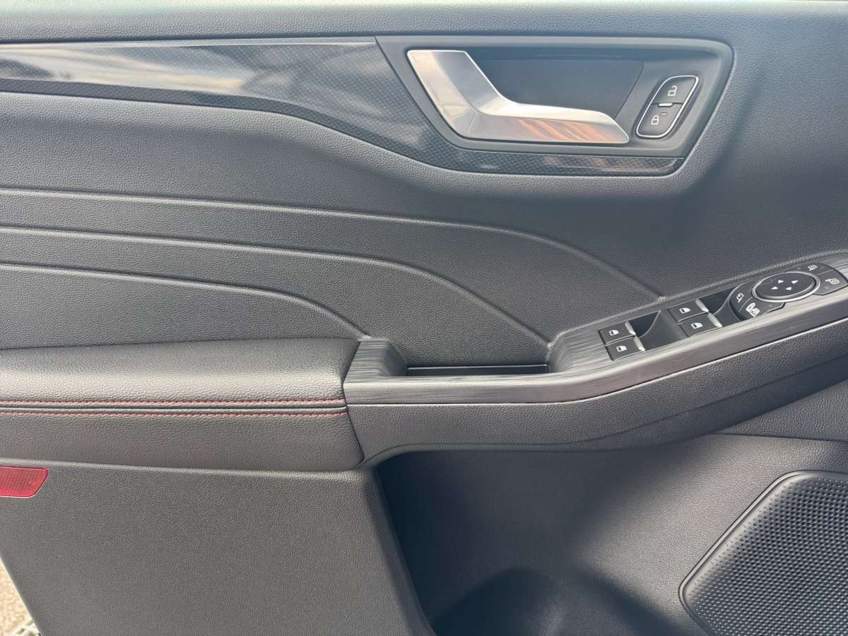 Fahrzeugbild eines Ford Kuga