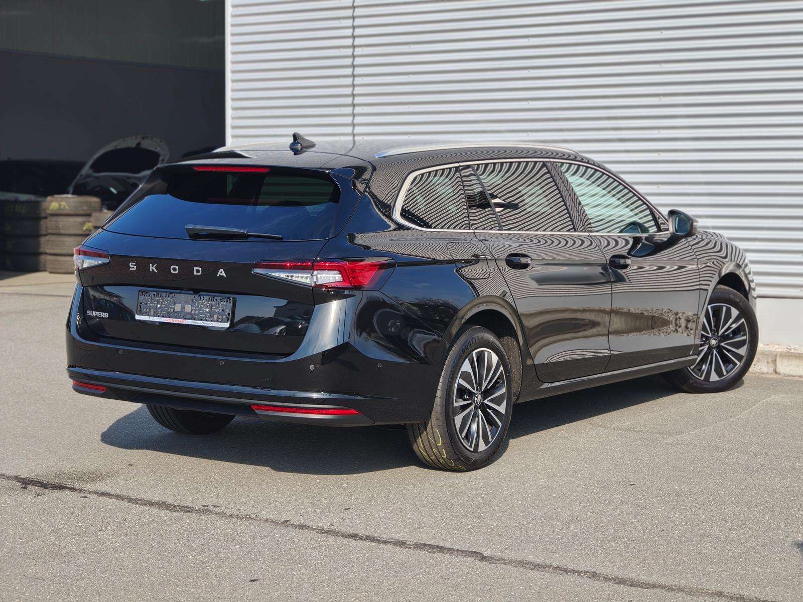 Fahrzeugbild eines Skoda Superb