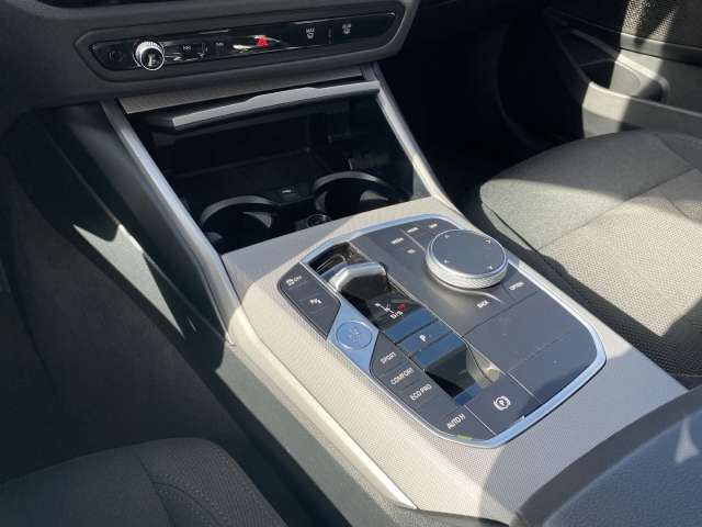 Fahrzeugbild eines BMW 3er-Reihe