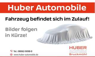 Schräge Frontansicht auf einen Skoda Kodiaq , freigestellt