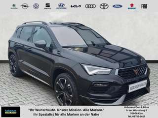 Schräge Frontansicht auf einen CUPRA Ateca , freigestellt