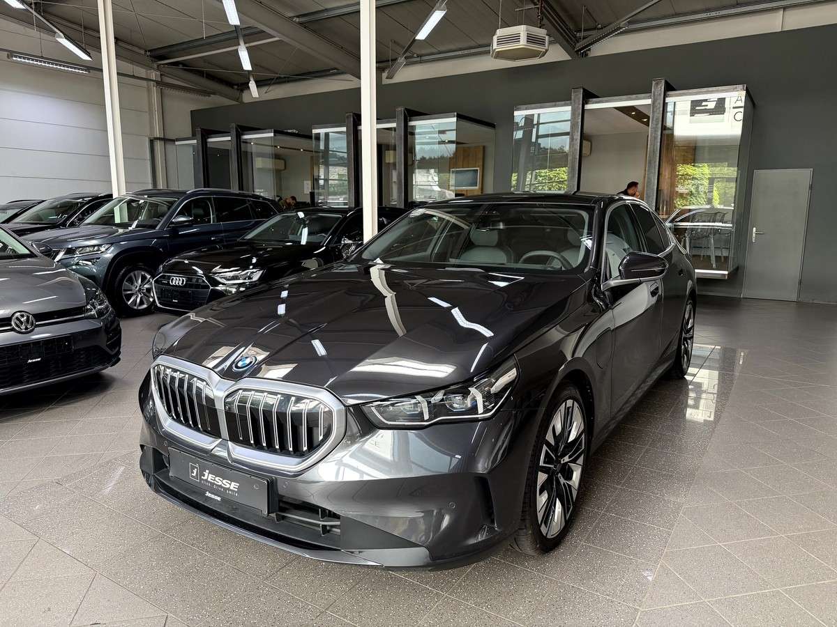 Fahrzeugbild eines BMW 5er-Reihe