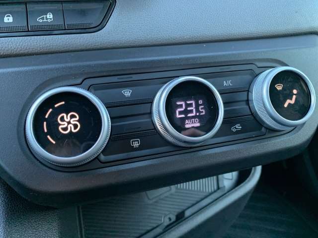 Fahrzeugbild eines Renault Master