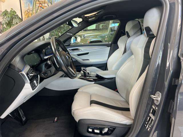 Fahrzeugbild eines BMW 5er-Reihe
