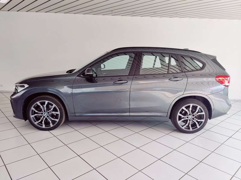 Fahrzeugbild eines BMW X1