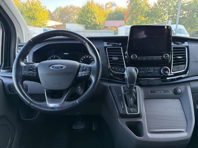 Fahrzeugbild eines Ford Tourneo Custom