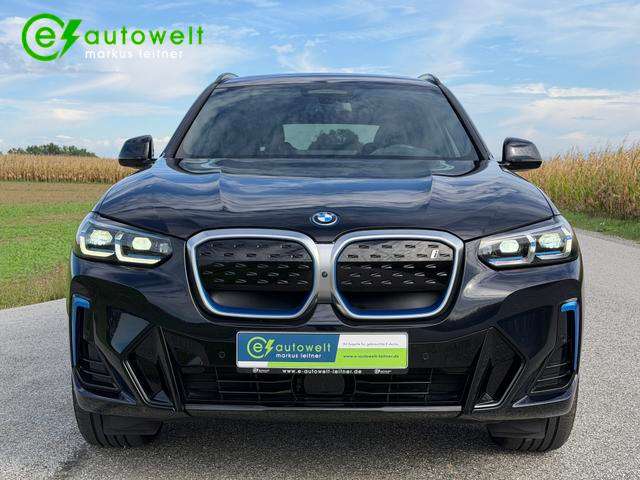 Fahrzeugbild eines BMW ix3