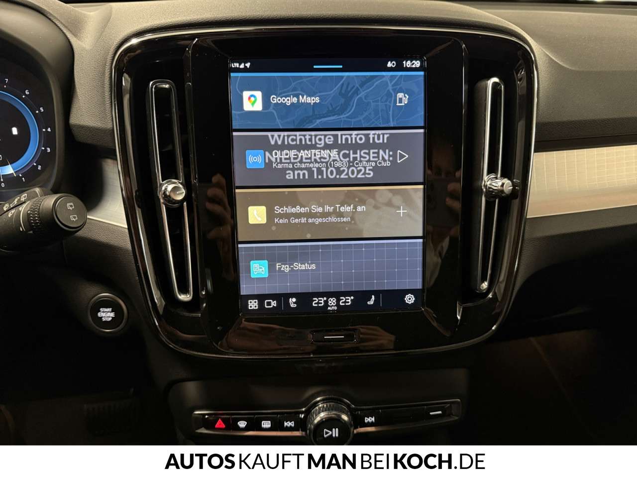 Fahrzeugbild eines Volvo XC40