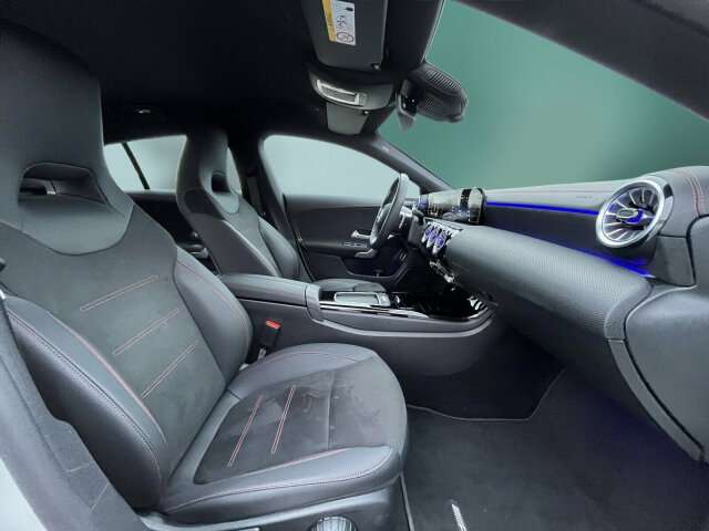 Fahrzeugbild eines Mercedes-Benz CLA