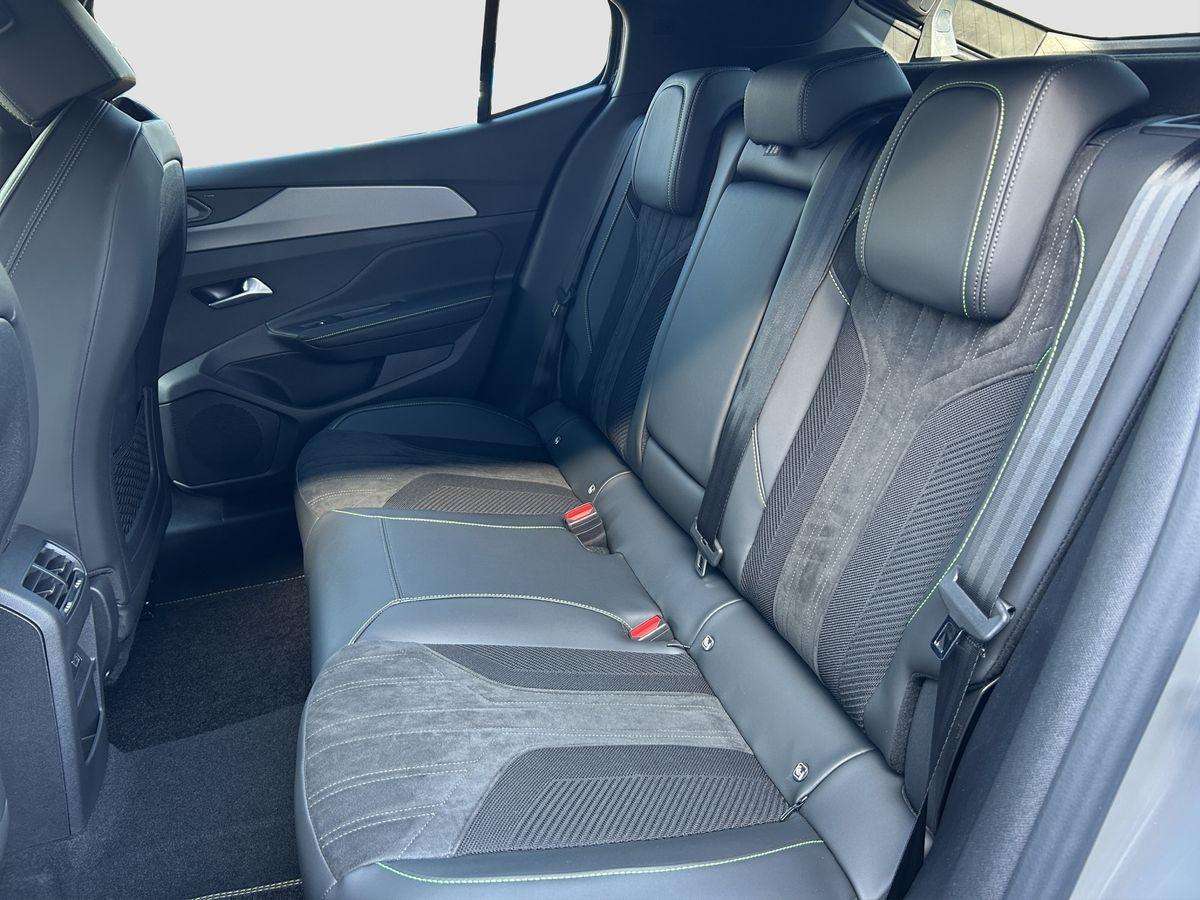 Fahrzeugbild eines Peugeot 408