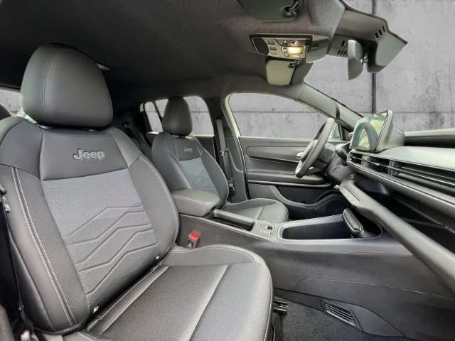Fahrzeugbild eines Jeep Avenger