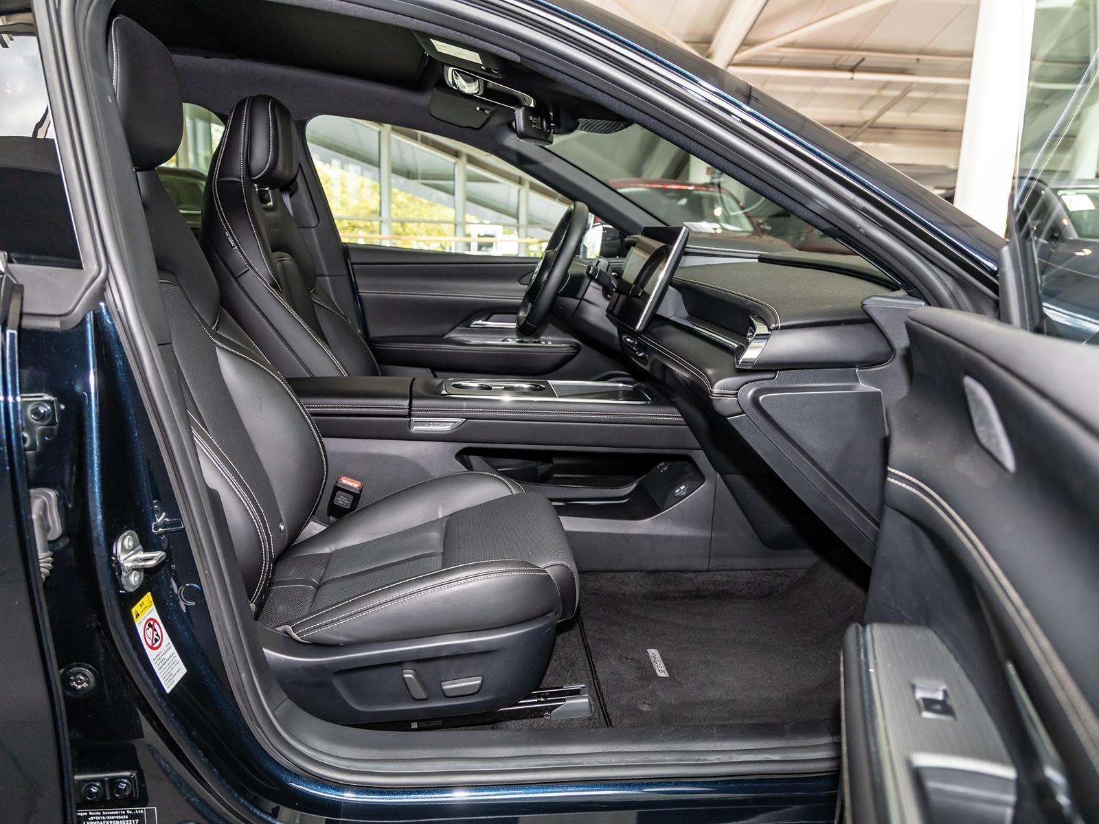 Fahrzeugbild eines Mazda Mazda6