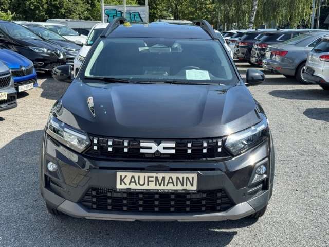Fahrzeugbild eines Dacia Jogger