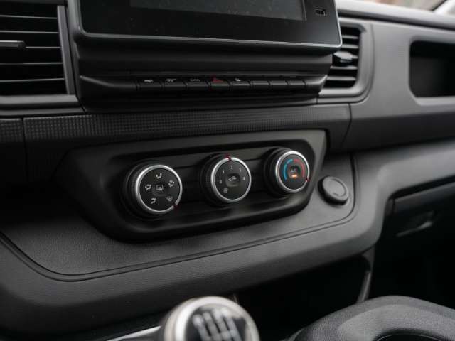 Fahrzeugbild eines Nissan Primastar