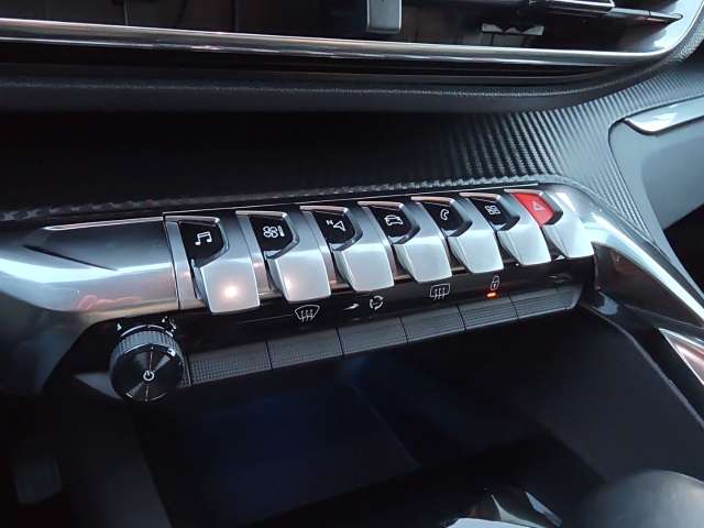 Fahrzeugbild eines Peugeot 3008