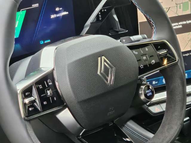 Fahrzeugbild eines Renault Rafale