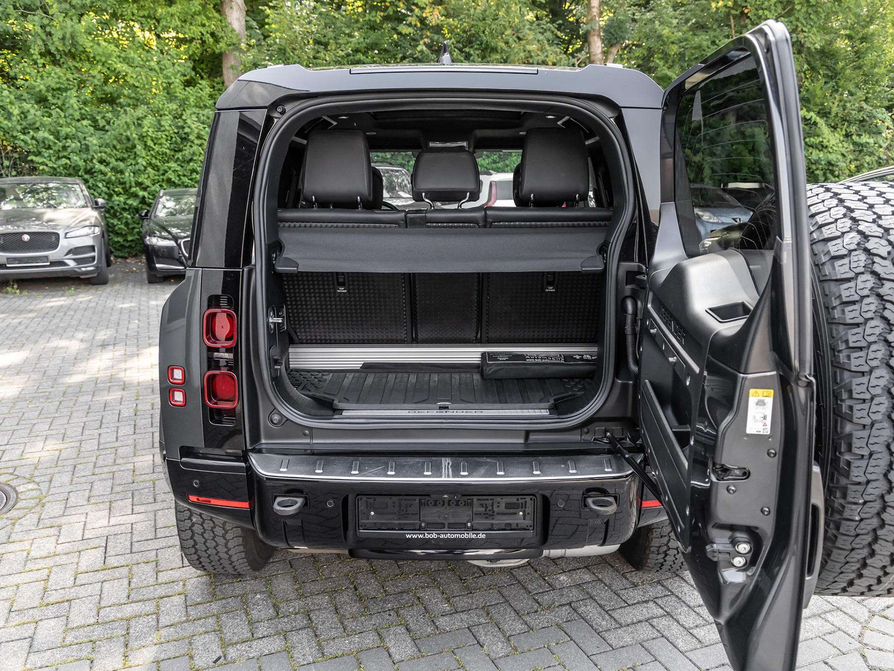 Fahrzeugbild eines Land Rover Defender