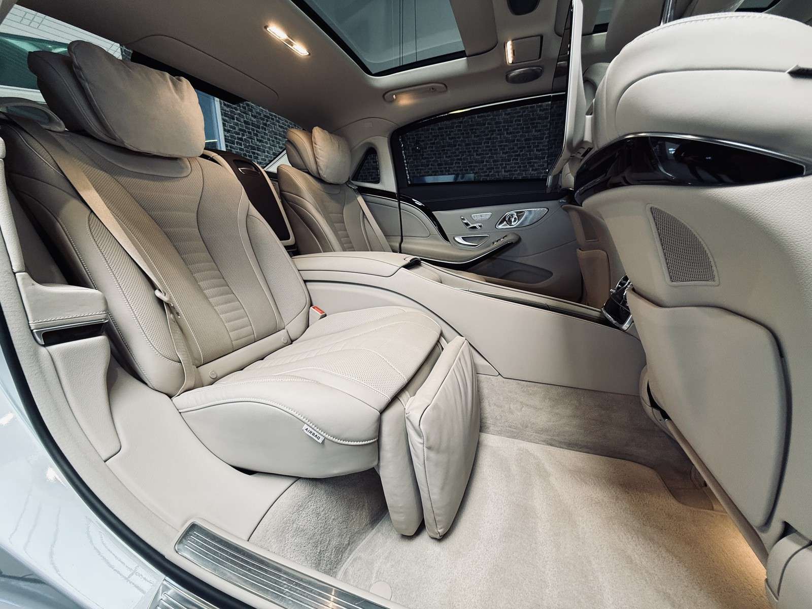 Fahrzeugbild eines Mercedes-Benz S-Klasse