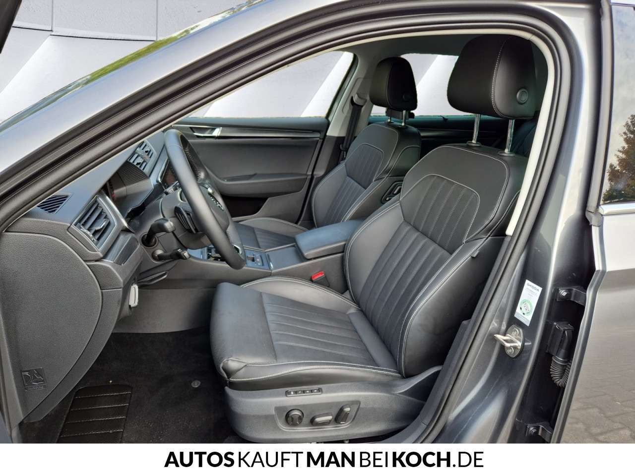 Fahrzeugbild eines Skoda Superb
