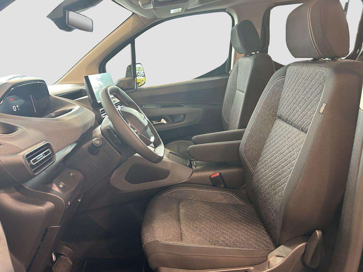 Fahrzeugbild eines Peugeot Rifter