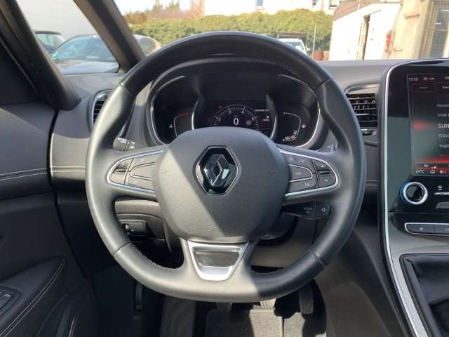 Fahrzeugbild eines Renault Grand Scénic
