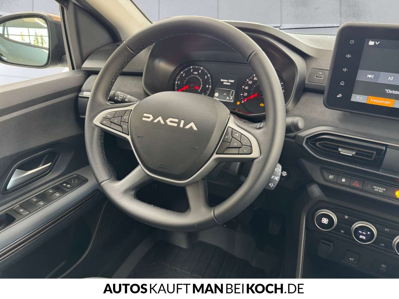 Fahrzeugbild eines Dacia Sandero