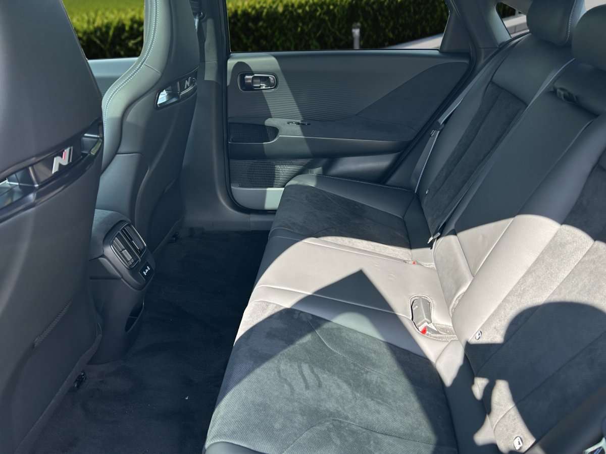 Fahrzeugbild eines Hyundai IONIQ 6