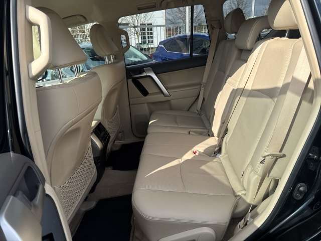 Fahrzeugbild eines Toyota Land Cruiser